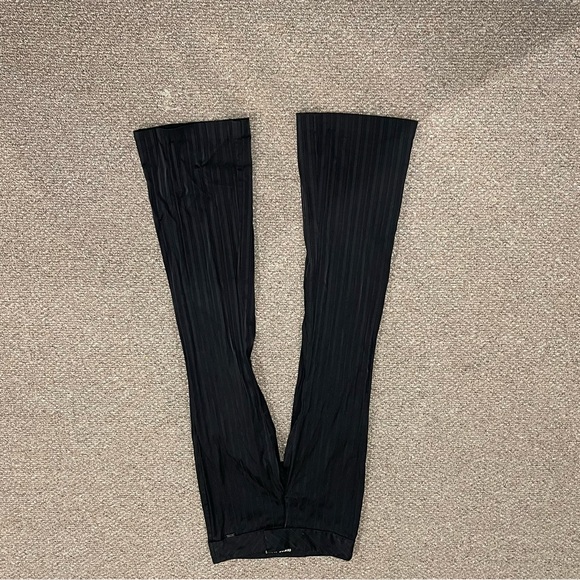 Guess jeans authentic black flare pants - Picture 3 of 3